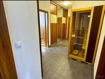 2+kk/L Hornoměcholupská, P-10, 6.500.000, 64 m2 vč. sklepa - 9