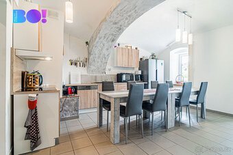 Prodej komerční nemovitosti 204 m², s pozemkem 849 m², Velké - 9