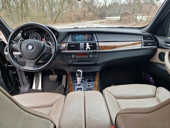 BMW X5 E70 M-Paket 3.0d 2013 180kw výměna Piaggio Vespa GTS - 9