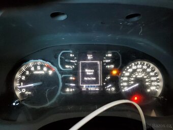 TOYOTA TUNDRA CREWMAX SR5 - 9