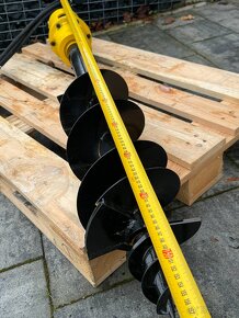 Hydraulický zemní vrták JPC Nový - 9