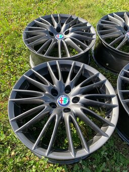 ALU KOLA ALFA ROMEO BRERA 5X110 R17 - 9