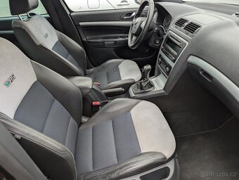 ŠKODA OCTAVIA II RS COMBI 2.0TSi 177kW F.C. JEN 135TKM - 9