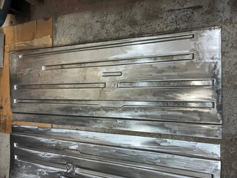 Podlaha Tatra 603 - 9