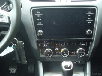 Škoda Octavia 3 combi 2.0TDi,101.400km - 9