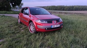 Renault Megane Hatchback - 9
