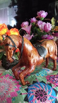 Prodám krásné porcelánové koníky - 9