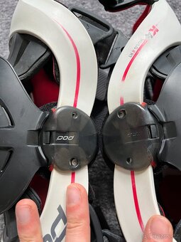 Kolenní ortézy na motorku POD K4 - 9