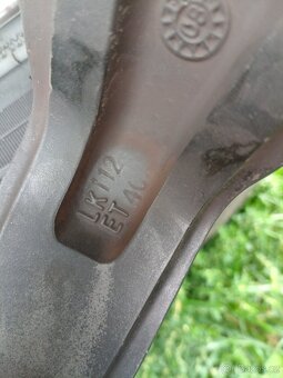 Prodám alu kola 5x112 R18 nové pneu - 9