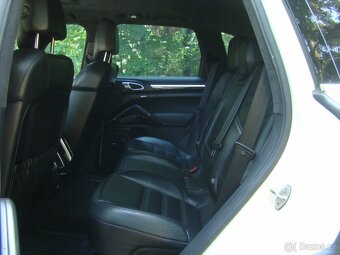 Porsche Cayenne 4.8i V8 ČR - 9