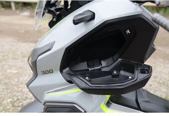 Skútr TUMOTO XDV 125 - 9