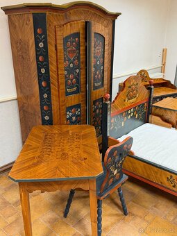 Selská ložnice s ručními malbami, komplet - 9