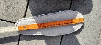 Lyže 100 Atomic, lyžáky, helma - 9