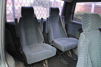 Mercedes VITO 110D 2.3D 58kW - 8 míst - 9