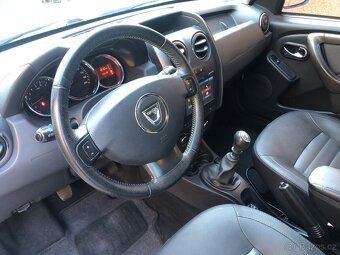 Dacia Duster 1.6 SCe Prestige 4x4, rok výroby 2016 - 9