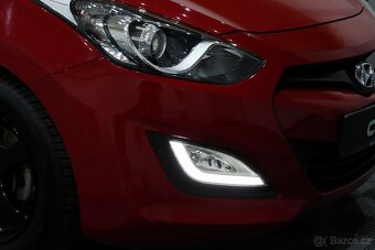 Hyundai i30 1.4i 16v 73kW 66 000 km - 9