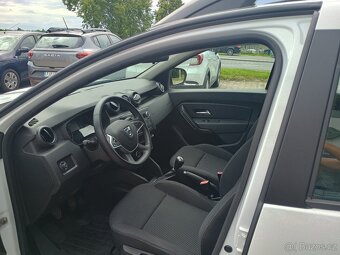 Dacia Duster Comfort Sce 84KW- 4x2- velmi dobrý stav - 9