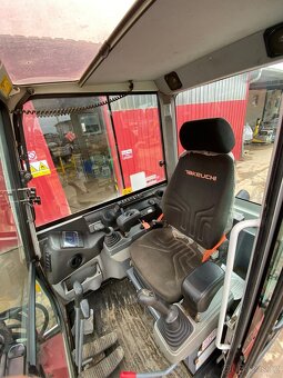 Pásový bagr TAKEUCHI TB230 - 9