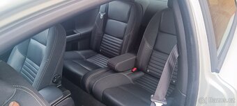 Volvo C30 2.0 diesel 110kw D3, 5 válec,r-design,2010 - 9