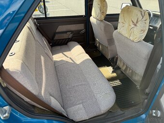 ŠKODA FAVORIT 135LS - 1.majitel - Garážováno - Pěkný - 9