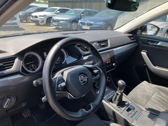 ŠKODA SUPERB 2,0TDI STYLE LED KŮŽE MANUÁL - 9