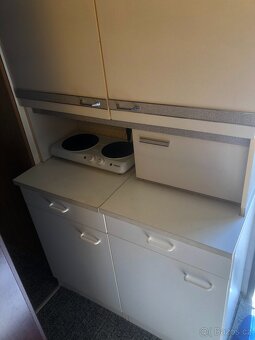 Prodám karavan Knaus ,nová STK - 9