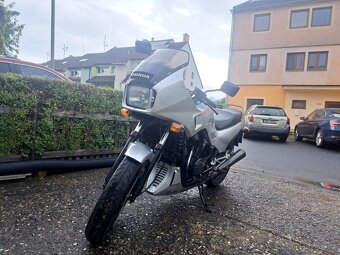 Honda VF 1000F - 9