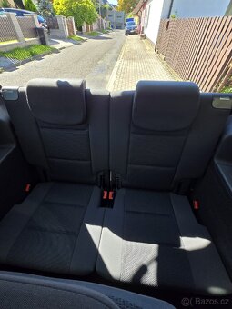 Prodám VW Touran 1,6 tdi, mode 1t3, rok výroby 2015 - 9