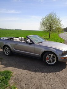 Ford Mustang cabrio - 9