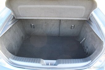 Mazda 3 2.0i 90Kw 1.majitel 59000km servis Mazda 360° kamera - 9