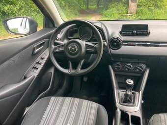 Mazda 2 - 9