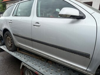 Škoda Octavia 2 combi díly - 9