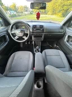 ŠKODA Roomster 1,2 TSI 2012 - 9