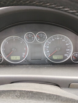 VW Sharan 1.9 TDi 96 kW - 9