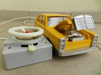 MERCEDES 250 - ITES r. 1972 ČSSR - 9