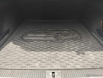 VW Passat B8 2.0 Tdi 110 kW 2015 DSG TOP - 9
