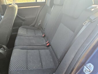 VW Golf VI, 1.6TDI, 77kw, nová STK. Model 2011 - 9