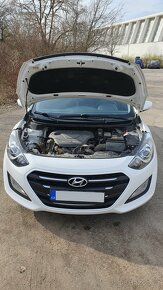 Hyundai i30 kombi, 1.6 benzín (88kW), 2015, 115 000 km - 9