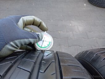 215/65/17 zánovní letní pneu hankook - 9