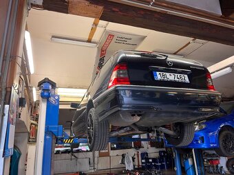Mercedes-Benz W202/S202 C200 Kompressor - 141kw (Manual) - 9