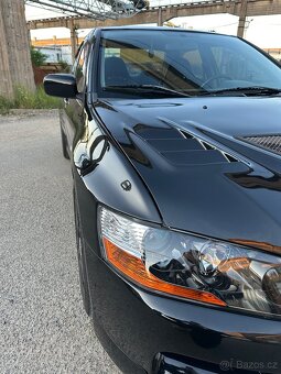 Mitsubishi Lancer Evolution 9 MR - 9