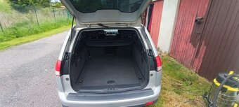 Prodám Opel Vectra C caravan Benzín/LPG - 9