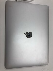 MacBook Air 13inch A1932 SLEVA - 9
