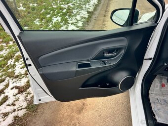 ►TOYOTA YARIS 1.5 82KW DUAL VVT iE Y20 EDITION SPORT AC - 9