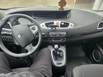 Renault Scenic 1.9 Dci 96Kw r.v. 2011 - 9