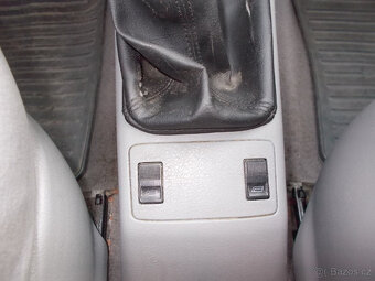 ŠKODA FELICIA 1,3mpi r.v.2001-EL.OKNA+ZRCÁTKA+SERVO - 9