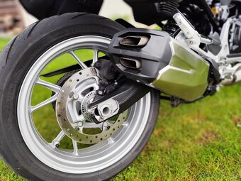 BMW F900R - 9
