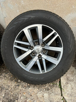 Toyota Hilux kompletni kola zimní pneu 265/60R18 - 9