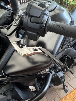Yamaha MT09 - 9