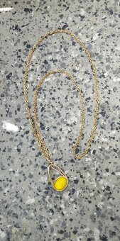 Staré šperky a bižuterie viz fota. Cena za kus 150 Kč. - 9